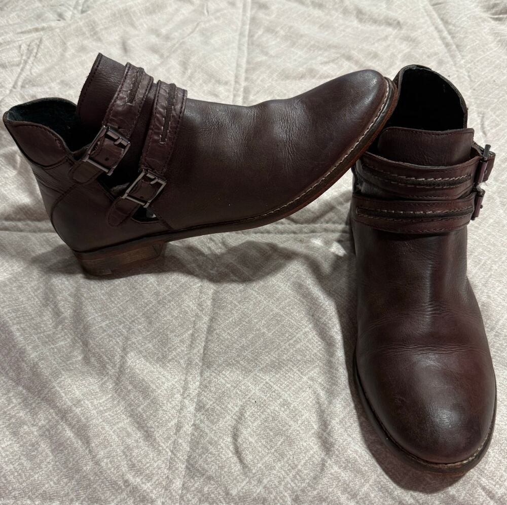 Free People Braeburn Ankle Boots Distressed Leather Womens 7 EU 37 Brown Buckles